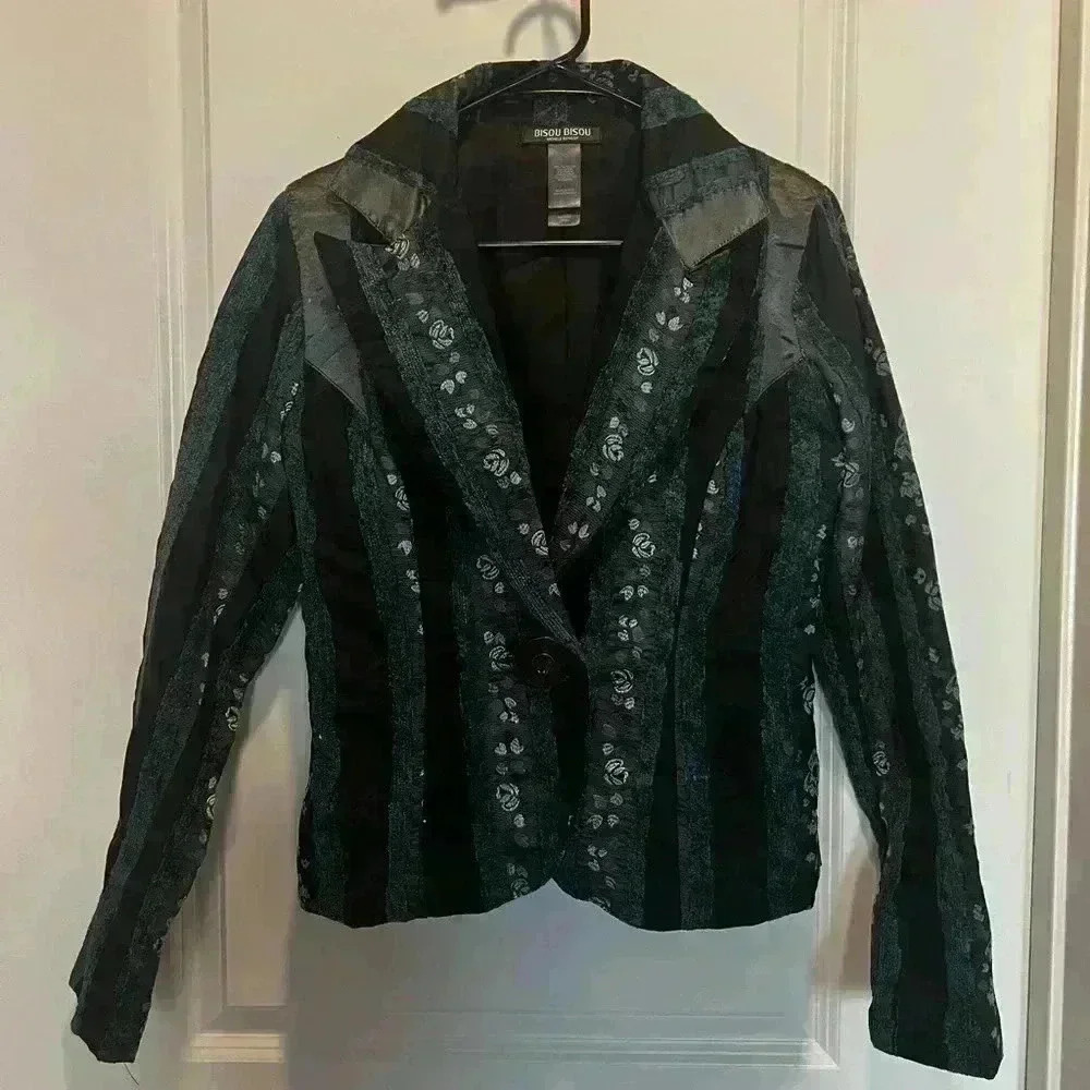 Bisou Bisou Patchwork Button Front Whimsy Goth Of… - image 2